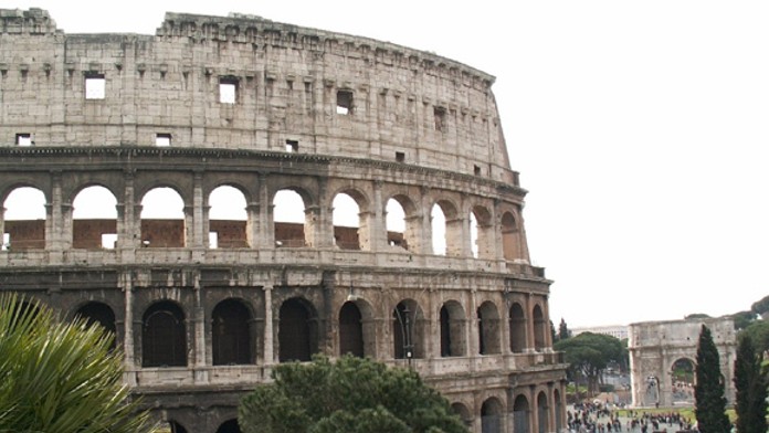 Koloseum v Ríme