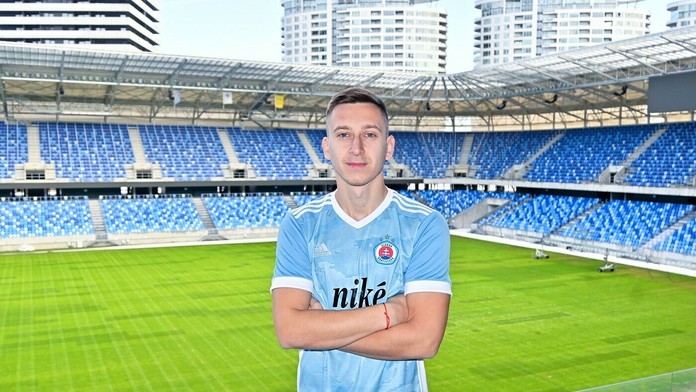Ivan Šaponjič bude nosiť v Slovane číslo 9.