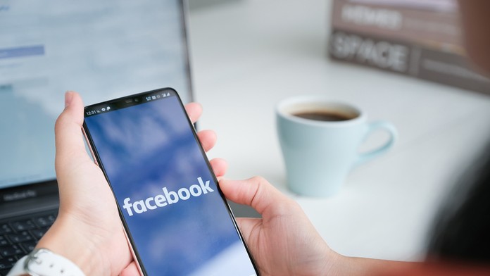 Na Facebooku prebiehala vražda v priamom prenose, polícia už má páchateľa