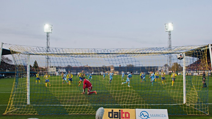 Gól Slovana z jedenástky v zápase Fortuna ligy DAC 1904 Dunajská Streda.