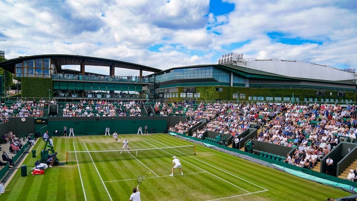 Slovensko prišlo o posledné želiezko v ohni na Wimbledone. Polášek s Peersom skončili vo štvrťfinále štvorhry
