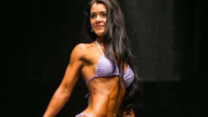Samantha Egan na súťaži.