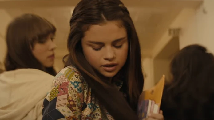 Selena Gomez v novom klipe prekvapuje: Láska k žene?