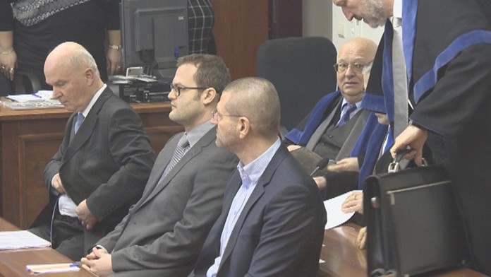 Exministri SNS Marian Janušek (prvý zľava) a Igor Štefanov (prvý sprava)