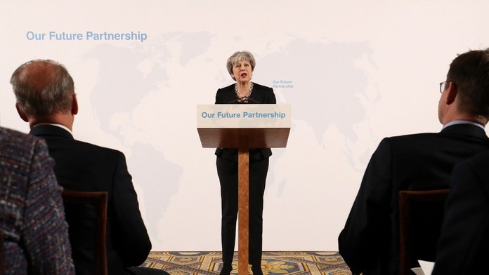 Britská premiérka Theresa Mayová vystúpila s prejavom, v ktorom načrtla, ako si jej vláda predstavuje vzťahy s EÚ po brexite.