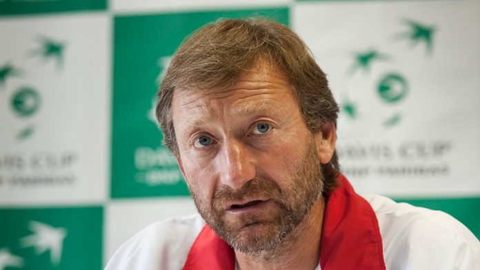 Kapitán daviscupového tímu Miloslav Mečíř. 