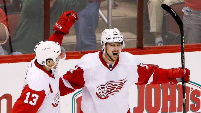 Red_Wings_Coyotes_Hockey556107222985.jpg