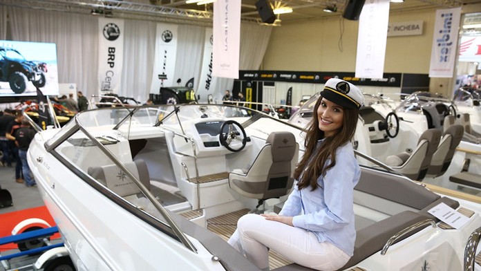 Motocykel a Boat Show.