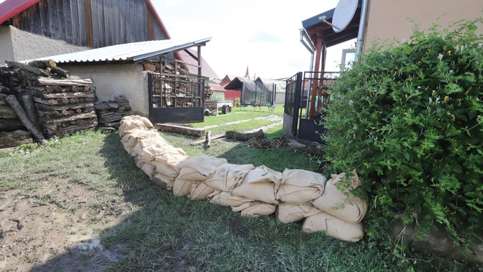 SHMÚ: V sobotu podvečer platia výstrahy 2. stupňa pred búrkami v piatich okresoch