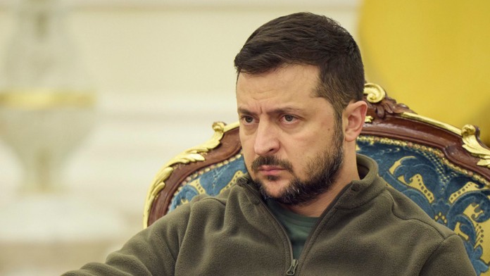 Zelenskyj tvrdí, že Rusi zamínovali Kachovskú priehradu. Proruský predstaviteľ to poprel