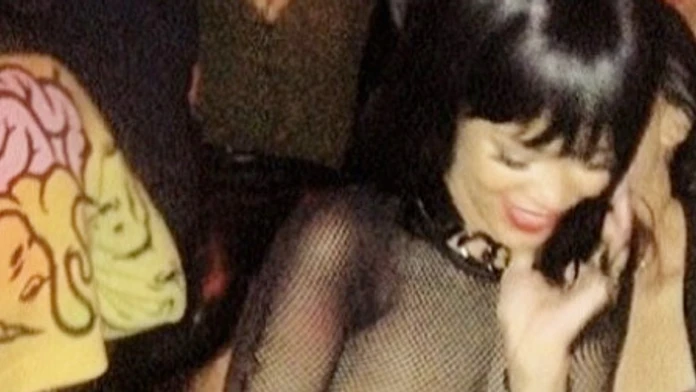 rihanna3.jpg