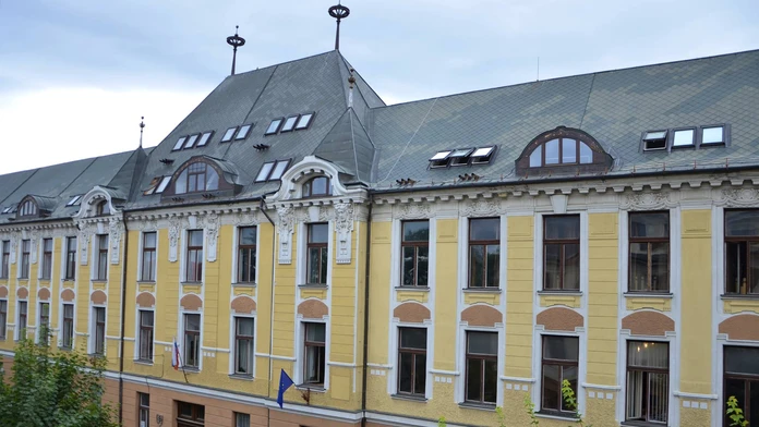 Gymnázium Ľ. Štúra v Trenčíne.