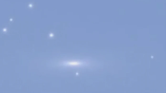 19ke_ufo_ako_ofajc[0]_TFF.xferweb_jpg_bez_watermarku_1.jpg
