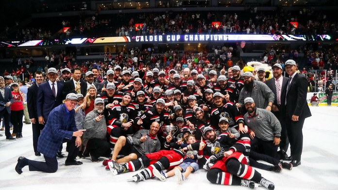 Grand Rapids Griffins získali Calderov pohár.