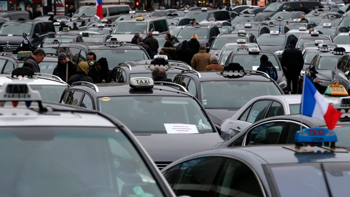 Štrajk taxikárov v Paríži.