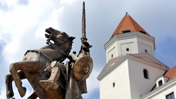 Socha Svätopluka na Bratislavskom hrade