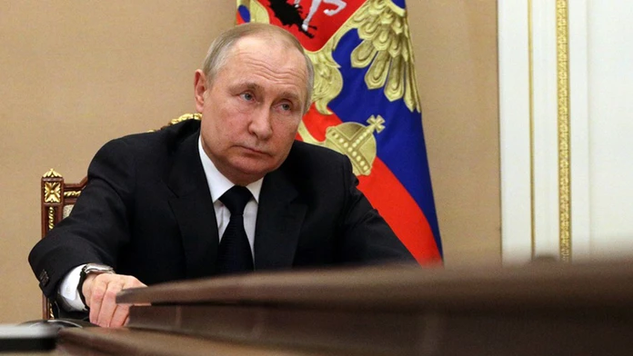 Putin podpísal zákon o pozastavení účasti Ruska na Dohode o znížení počtu strategických zbraní s USA