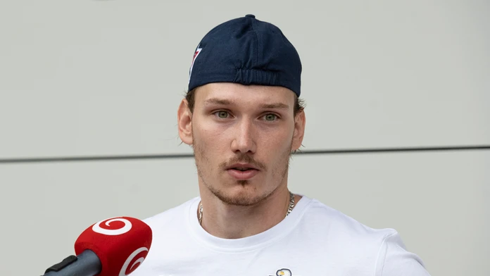 Pred sezónou dal zbohom šanci o NHL, teraz Samuel Buček končí v KHL už po šiestich dueloch