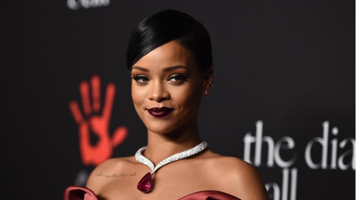 Rihanna_s_1st_Annual_Diamond_Ball462057208372.jpg