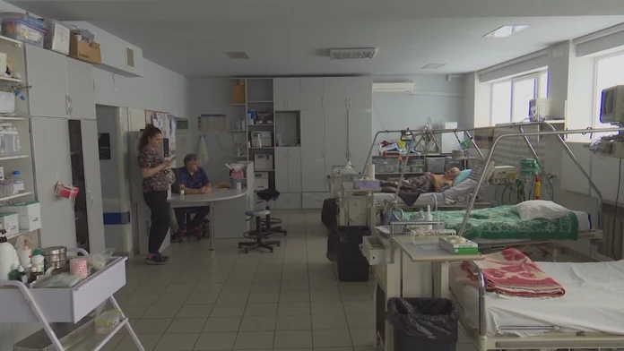 Nemocnica v Charkove sa stala pre mnohých domovom. Po liečbe sa nemajú kam vrátiť