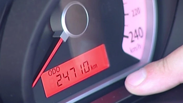 tachometer.jpg