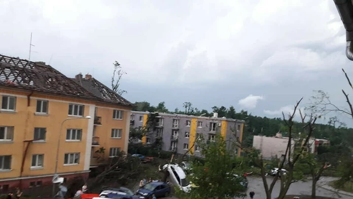Na južnej Morave vyčíňalo tornádo.