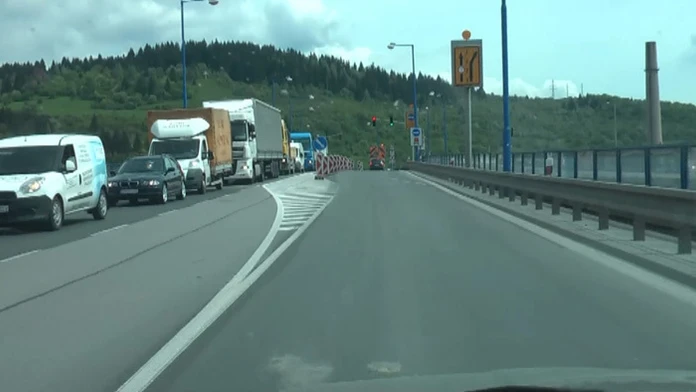 Kolóna v Čadci.