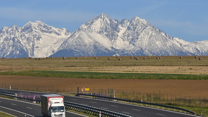 Diaľnica D1 pod Tatrami