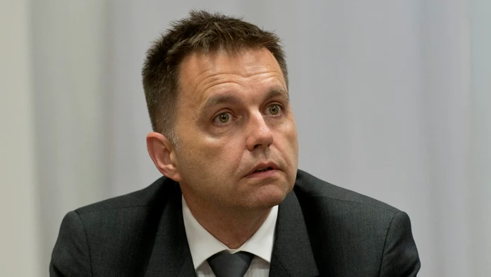 Minister financií Peter Kažimír