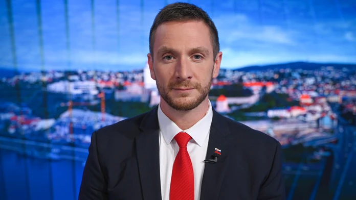 Milan Uhrík v relácii Na telo