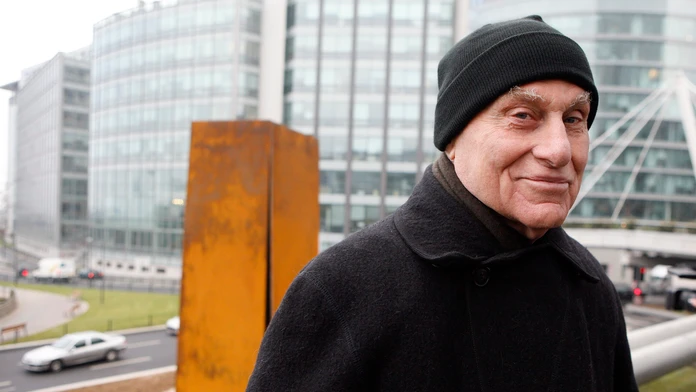 Na snímke sochár Richard Serra.