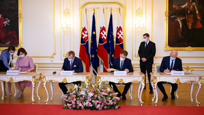 Podpis Koaličnej zmluvy.