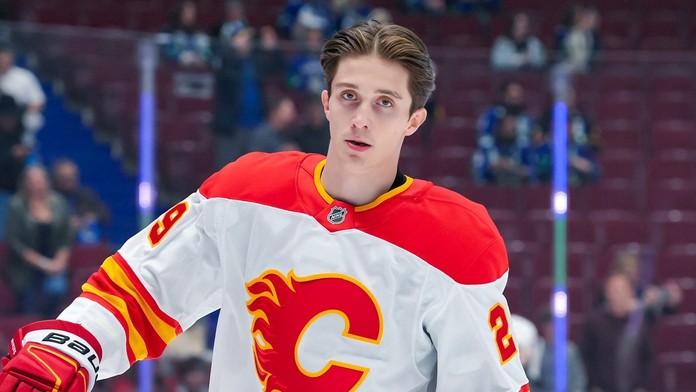 Nepríjemné správy z NHL, Honzek sa krátko po debute zranil. Tímu by však nemal chýbať dlho
