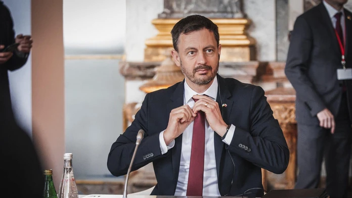 Premiér: Sme neúprosní voči tým, ktorí predávajú naše princípy za ruské peniaze