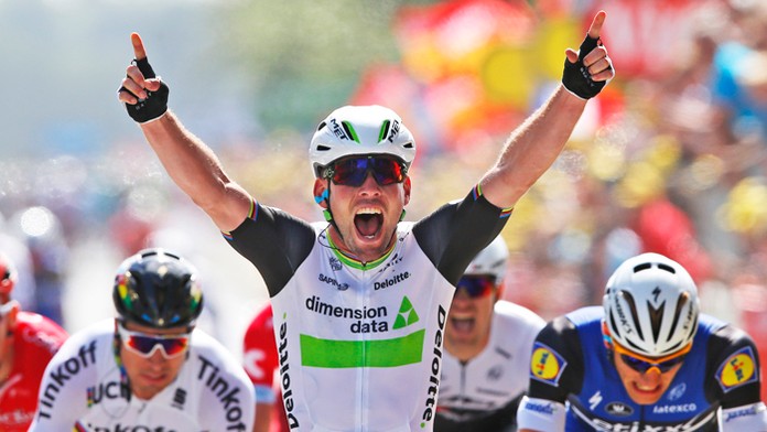Víťaz 1. etapy na Tdf Mark Cavendish, za ním Peter Sagan a Marcel Kittel.