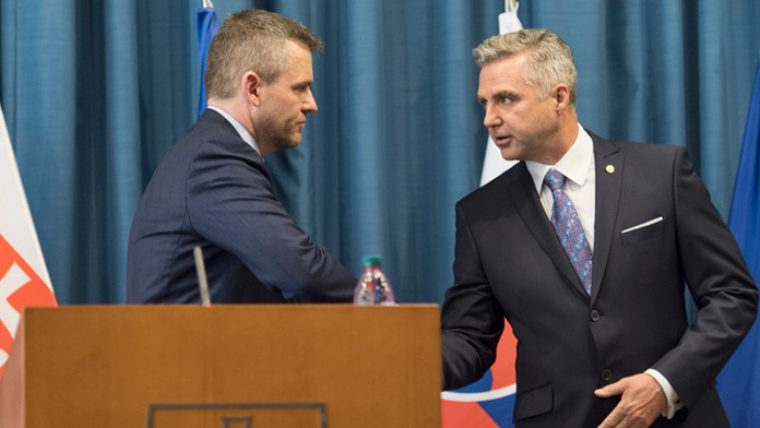 Premiér Peter Pellegrini a Tibor Gašpar.