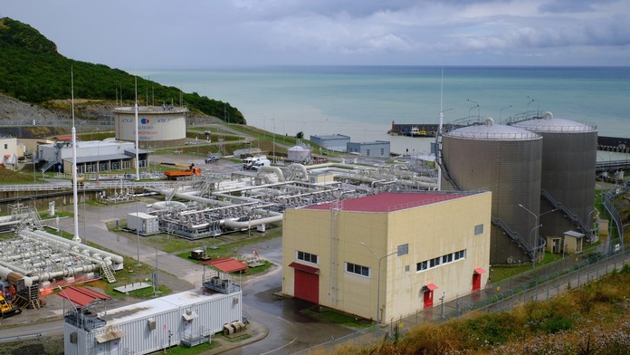 Postavte koridory a my vám dodáme ropu. EÚ našla nečakaného spojenca v boji proti zdražovaniu energií