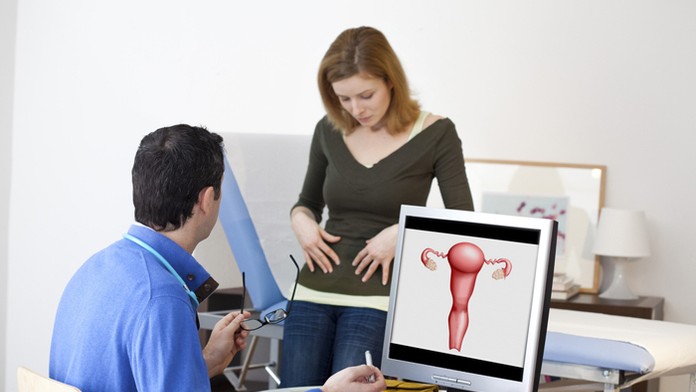 Žena na vyšetrení u gynekológa - ilustračná snímka