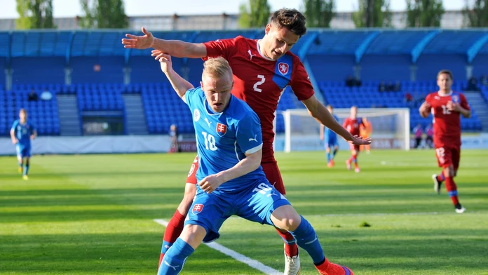 Tomáš Brigant (v popredí) na archívnej snímke.