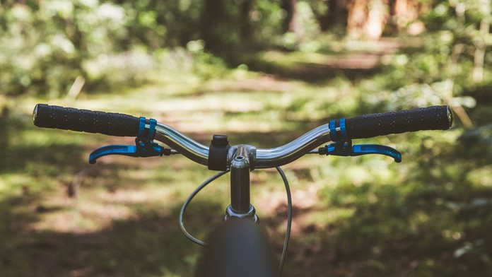 Základná cyklistická výbava – oplatí sa vedieť!