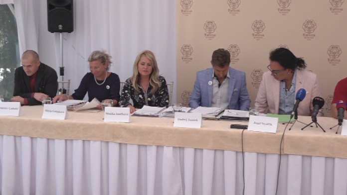 Na tlačovú konferenciu prišli odsúdení aj svedkovia. 