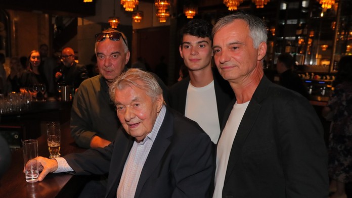 Ladislav Trojan s rodinou.