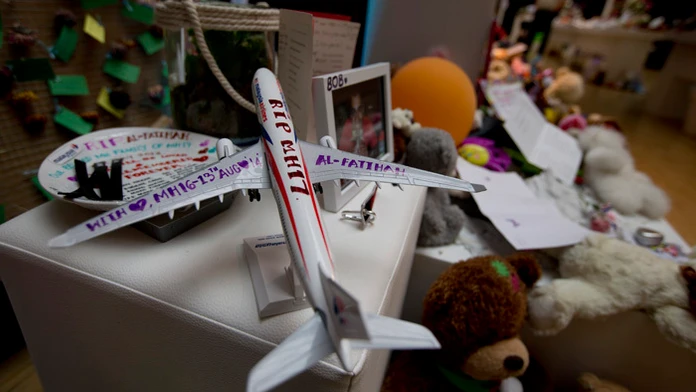 Do Malajzie dopravili pozostatky troch ďalších obetí havárie letu MH17 