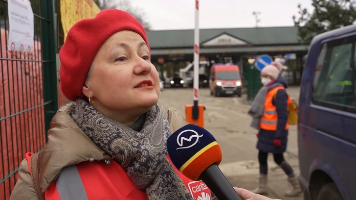 Slúžila v ruskej armáde, teraz pomáha utečencom z Ukrajiny. Ruske Oľge bratovražedná vojna láme srdce