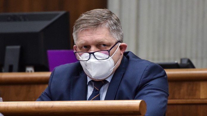 Fico: Skupina poslancov posiela otvorenú výzvu predsedníčke EK o tom, čo sa u nás deje