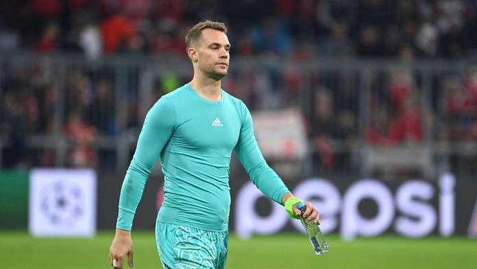 Kúpa Sommera a potýčka s vedením nič nemenia. Hoeness očakáva Neuerov návrat do brány Bayernu