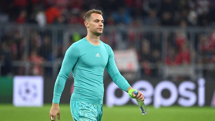 Kúpa Sommera a potýčka s vedením nič nemenia. Hoeness očakáva Neuerov návrat do brány Bayernu