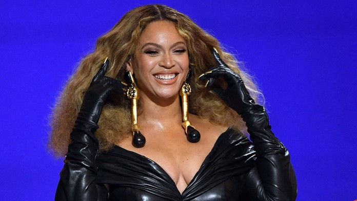 Beyoncé na 63. ročníku udeľovania hudobných cien Grammy