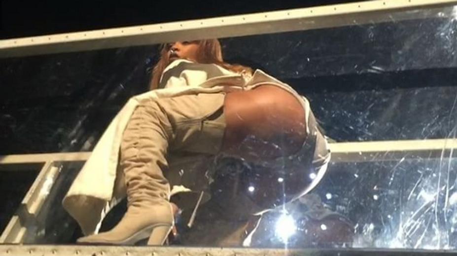 To najlepšie z Rihanny vo Viedni: Holé prsia, zadok a tvár ako dievčatko