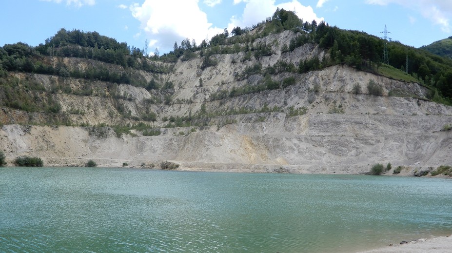 Unikátne jazero, ktoré málokto pozná. Tyrkysová voda v zatopenom lome